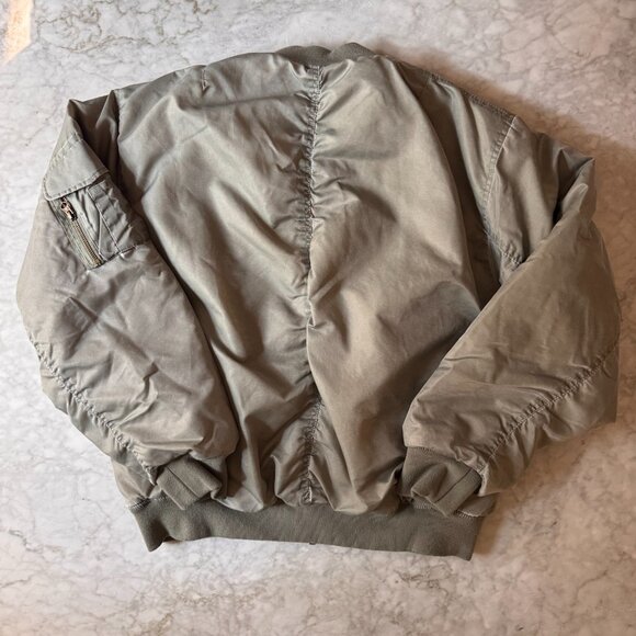 BDG Urban Outfitters Oversize Reversible Bomber Jacket Size Medium - Picture 4 of 11